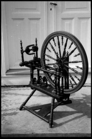 Bø: altes norwegisches Spinnrad
