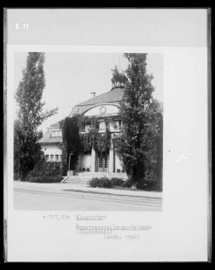 Ausstellungsgebäude