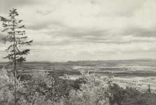 Blick vom Borsberg bei Pillnitz über das Elbtal : Blick vom Borsberg bei Pillnitz über das Elbtal nach Südosten zum Elbsandsteingebirge