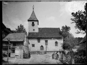 Bahnbrücken Kirche Sankt Sebastian Außenansicht - Südseite