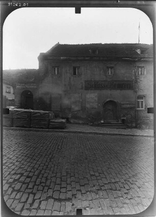 Bernburg (Saale), Lange Straße 37. Ehem. Schloßbrauerei (18. Jh.). Straßenfront