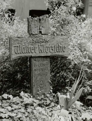 Grabkreuz für den Schützen Walter Klotzsche (gestorben 1942)