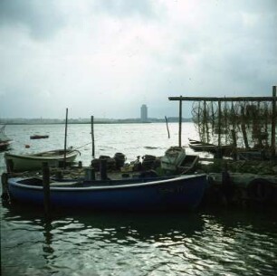 Meeresarm zwischen Kappeln und Schleswig : Fischerdorf Holm an der Schlei/Ostsee. Meeresarm zwischen Kappeln und Schleswig