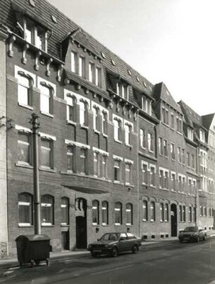 Freiberg (Sachsen), Dammstraße 35 und 37. Wohnhäuser (um 1900). Straßenansicht