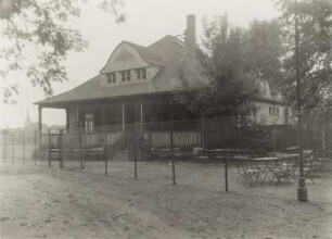 Wahren, Lunapark : Leipzig-Wahren. Lunapark (Schulheim der Gaudig-Schule). Ansicht von Südwesten