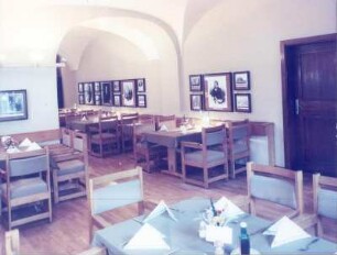 Dresden-Neustadt, Straße der Befreiung 13. Restaurant im Kügelgenhaus. Gastraum