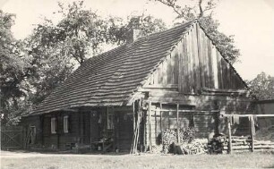 Altes Wohnhaus aus Holz in Schleife : Stare drjewjane domske w Slepom (Babinic)