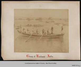 Albumseite mit beidseitig aufgeklebten Fotografien : Flusslandschaft mit Ruderboot, Jaffa
