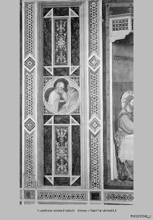 Leben Christi (obere Zone Nord bis Judasverrat) und Präfigurationen : Die Hochzeit zu Kana : Rahmenfeld mit dem Quellwunder des Moses