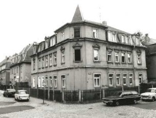 Dresden-Mickten, Herbststraße 24/Winterstraße 12. Wohnhaus (um 1900). Eckansicht von Nordwesten