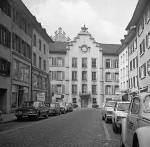 Städtisches Rathaus mit dem Turm Rore