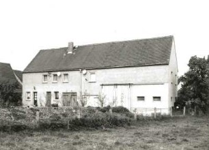 Otterwisch-Großbuch, Dorfstraße 20. Bauernhof (19. Jh.), Wohnstallhaus