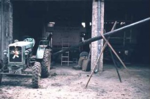 Fotografie: Erntetechnik, Dreschmaschine, Riemenscheibe, Traktor