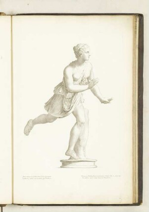 Statue antique de marbre d' une Jeune chasseresse haulte de 3 pieds 7 po. au palais des Thuilleries.