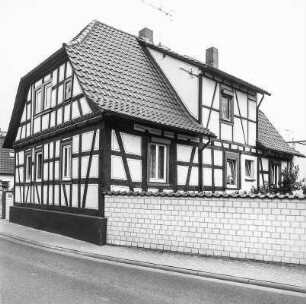 Fachwerkwohnhaus; Egelsbach, Schulstraße 13