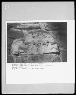 Fragment eines Grabdenkmals