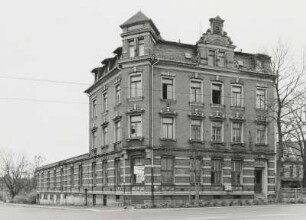 Wohnhaus mit ehem. Gaststätte "Grüner Kranz" und Saalanbau