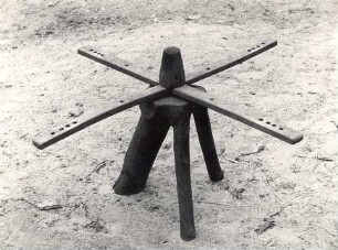 Weberei in Sabrodt, Arbeitsgerät : Handwerkstechniken - Weberhandwerk. Ort: Zabrod / Sabrodt. Garnwinde ("kiby").