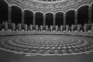 Kelheim: Befreiungshalle, Innenansicht