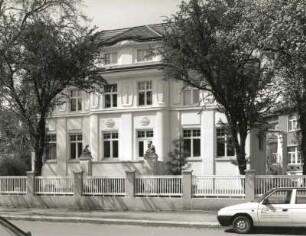 Dresden-Striesen, Stresemannplatz 7/Ecke Heubnerstraße. Villa. Um 1912. Straßenansicht (Heubnerstraße)