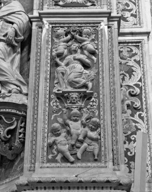 Skulpturenschmuck — Allegorie