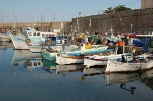 Antibes - Fischerhafen und Festung