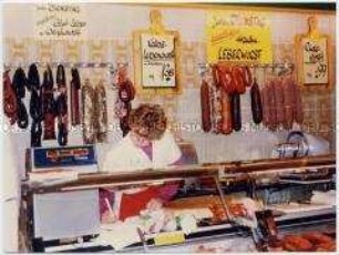 Verkäuferin in einer Metzgerei (Altersgruppe 18-21)
