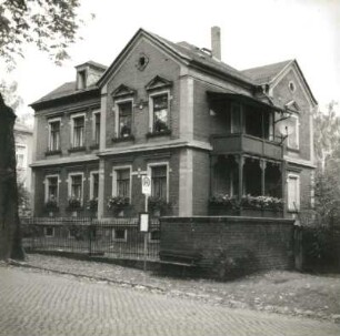 Cossebaude, Bahnhofstraße 3. Wohnhaus (um 1895/1900)