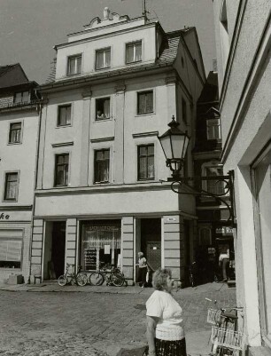 Glauchau, Markt 17, Wohnhaus mit Ladeneinbau