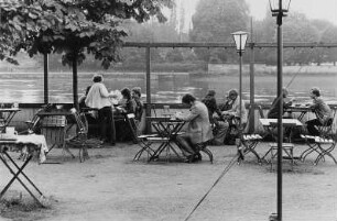 Biergarten am "Elbehotel"