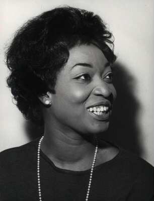 Gloria Davy