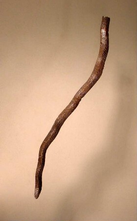 Gelockte Haarsträhne (Fragment einer Bronzestatue)