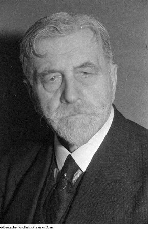Porträtaufnahmen von Dr. Wilhelm Külz, Vorsitzender der LDPD (Liberal-Demokratische Partei Deutschlands)