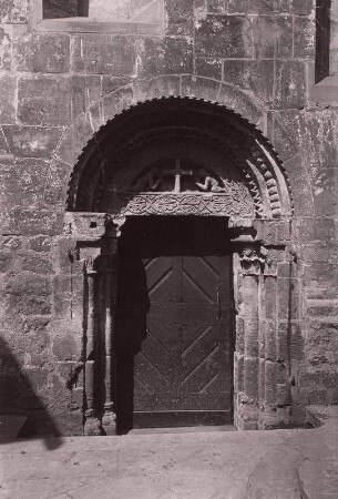 Büdingen, Schloss : Büdingen. Schloss. Portal der Schlosskapelle