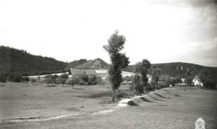 Eiland (Tisá-Ostrov). Westlicher Ortsteil am Weg nach Raitza. Blick nach Nordwesten zur Grenzplatte