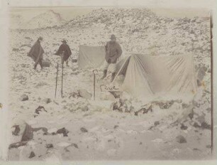 Zeltlager auf der Nordnordwest-Loma des Chimborazo, 5145 m