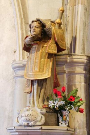 Frankreich. Lorraine. Vosges. Domremy la Pucelle. Geburtsort Jeanne d Arc. Eglise Saint Remy. 13 Jahrhundert. Innen. Saint Elophe. 1709