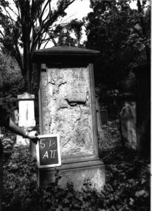 Grabstein A II/5/18
