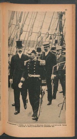 El vicepresidente y ministros [...] acompañados del comandante Díaz - [Fotografía]