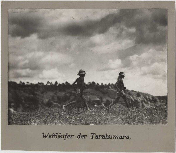 Wettläufer der Tarahumara (Raramuri)