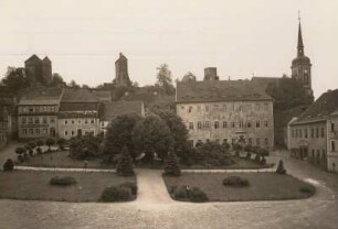 Marktplatz : Marktplatz mit Blick zur Burg Stolpen