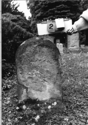 Grabstein 28