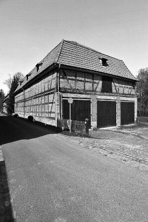 Wirtschaftsgebäude; Schlitz, Graf-Otto-Hartmann-Straße 2, Graf-Otto-Hartmann-Straße 4