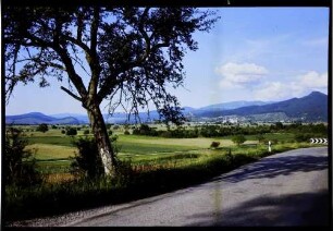 Wettelbrunn: Landschaft mit Staufen, von der Straße Heitersheim bei Wettelbrunn