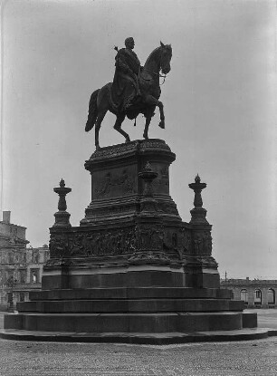 Reiterstandbild König Johanns von Sachsen