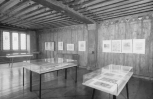 Konstanz: Ausstellung des Instituts für Reformations- und Kirchengeschichte der böhmischen Länder, Vitrinen mit Schriften