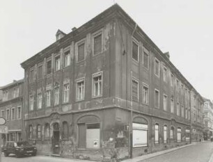 Pirna, Wohnhaus : Pirna-Altstadt. Wohnhaus mit Laden. Schmiedestraße 42 / Ecke Marktgasse. bezeichnet 1773. Eckansicht