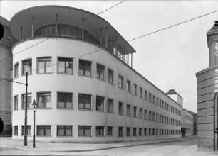 Universitäts-Frauenklinik