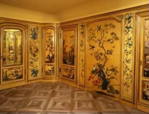 Gelbes Lackkabinett mit chinoisen Szenen und Vögeln aus dem palazzo Graneri in turin
