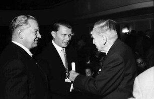 16. Tagung 1966 Mediziner: A. Goppel, Oberbürgermeister Steurer, Otto Hahn